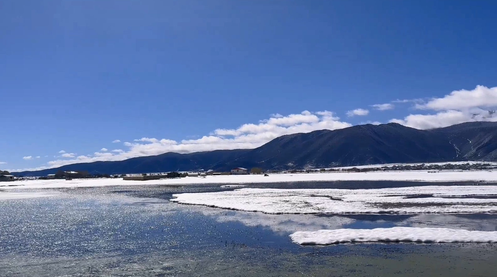 雪后的纳帕海