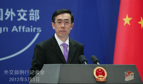 外交部就黄岩岛事件等答记者问（实录）