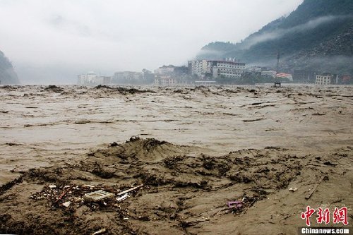 四川暴雨致3座大桥垮塌 汶川地震遗址被淹(图)