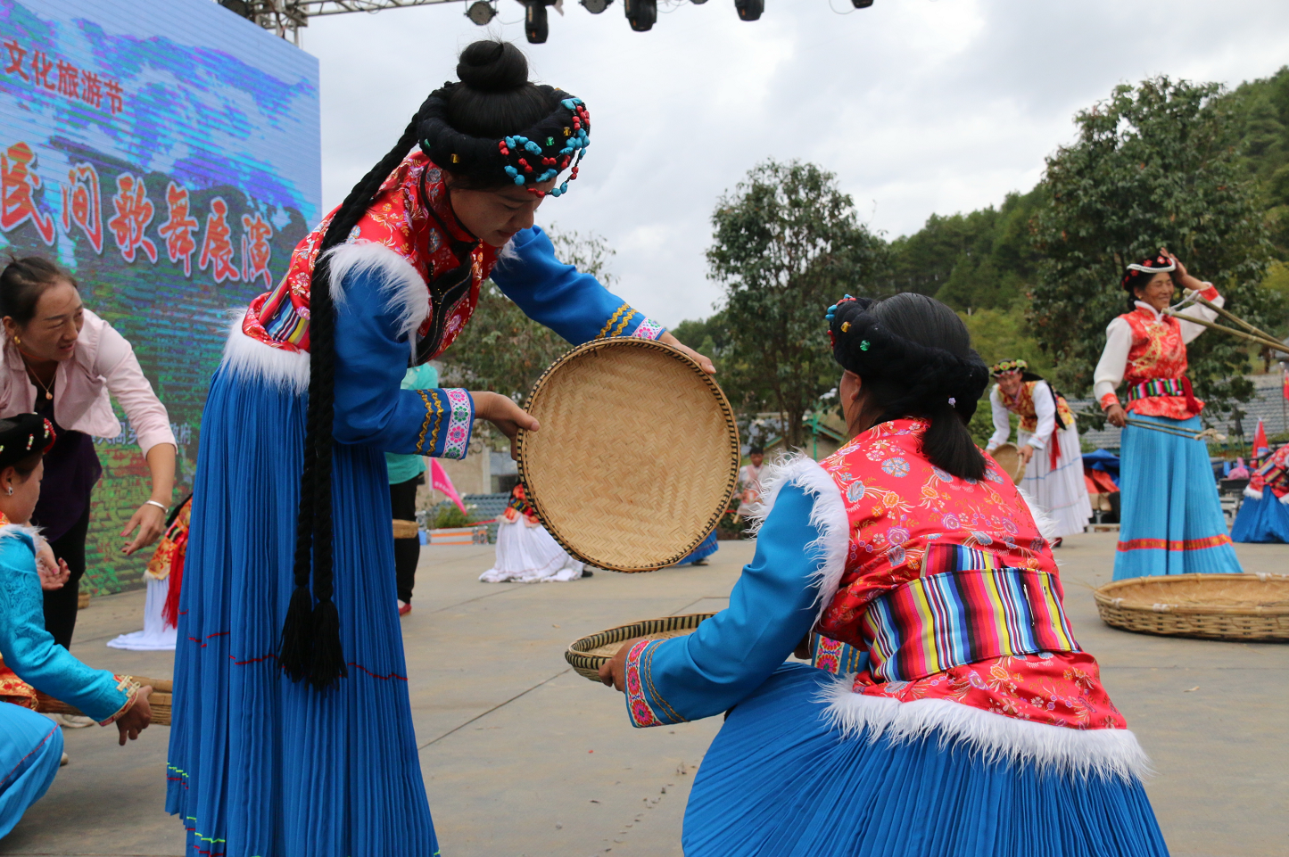 攀天阁黑谷文化旅游节好热闹