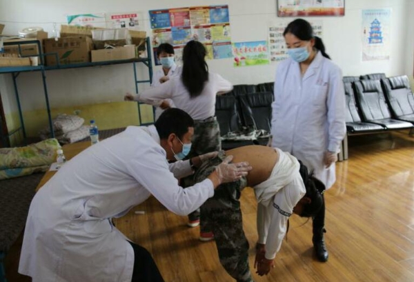 我州75名贫困青少年将获得免费脊柱侧凸支具矫治