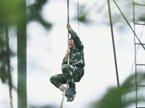 训练场上显身手 精武强能练兵忙