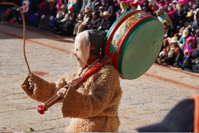噶丹•松赞林寺迎来一年一度传统盛大活动格冬节