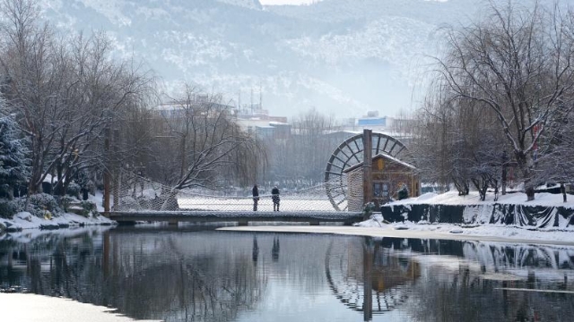 冬季到香格里拉来看雪