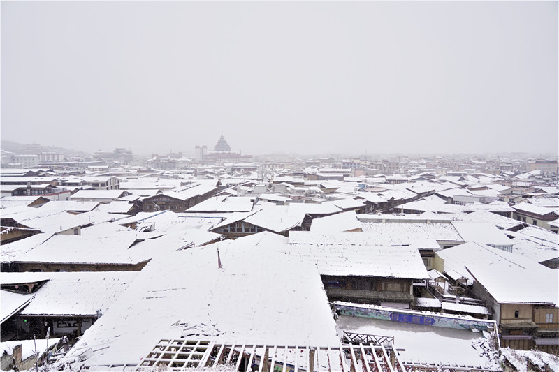 迪庆高原普降大雪