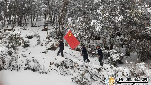 格咱森林派出所开展野生动物保护巡山管护活动