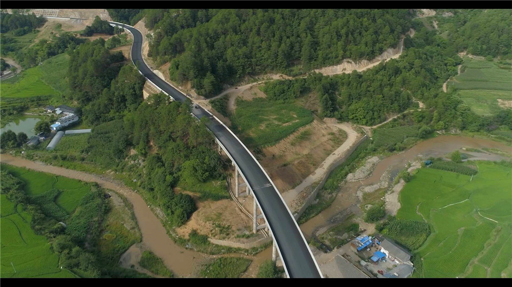 维通二级公路 预计年底全线通车