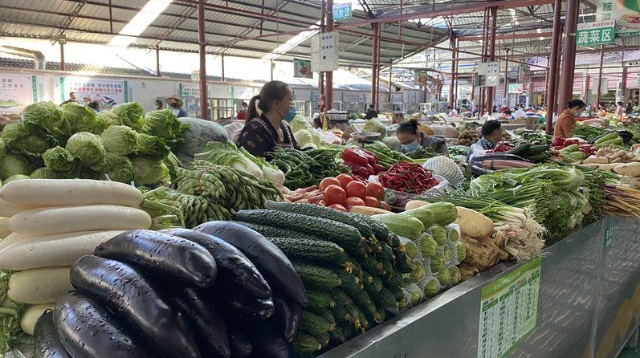 【创建国家卫生城市】维西农贸市场改造提升市民买菜更舒心