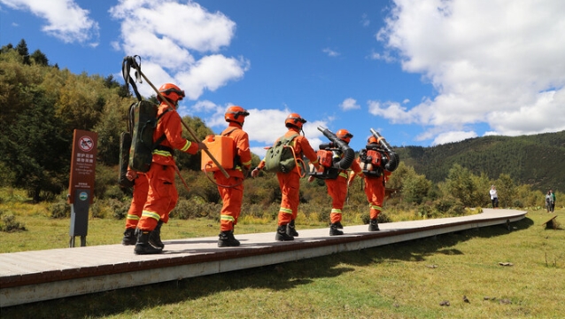 迪庆州森林消防大队开展防火专项行动