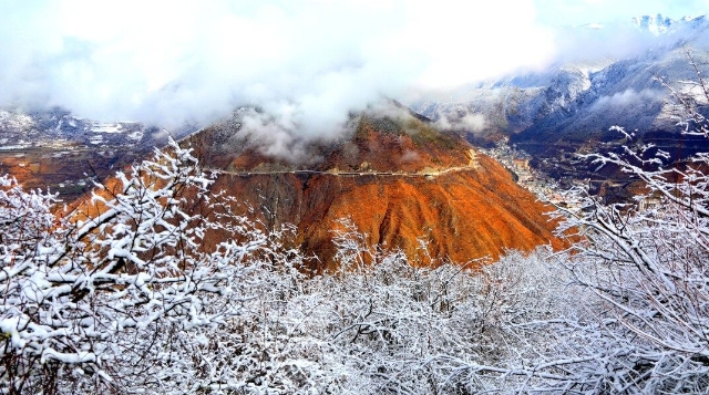 【有一种叫云南的生活】春雪润德钦 大美而不言春雪润德钦 大美而不言