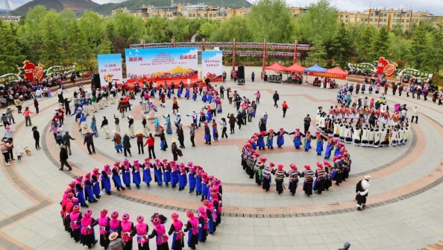 我州启动“学习贯彻党的二十大精神 铸牢中华民族共同体意识”系列活动