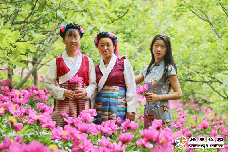 妈妈像——“花儿”