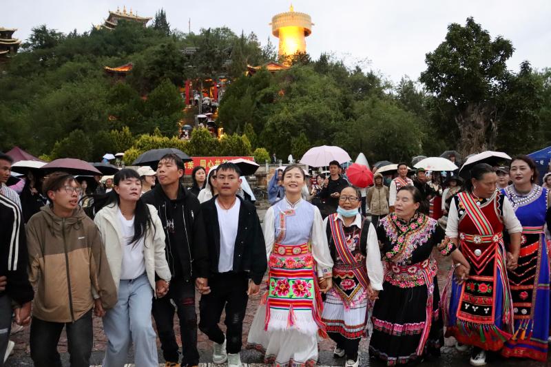 我州举办“火把节”暨 “彩云之南等你来”夜间文化惠民实践活动