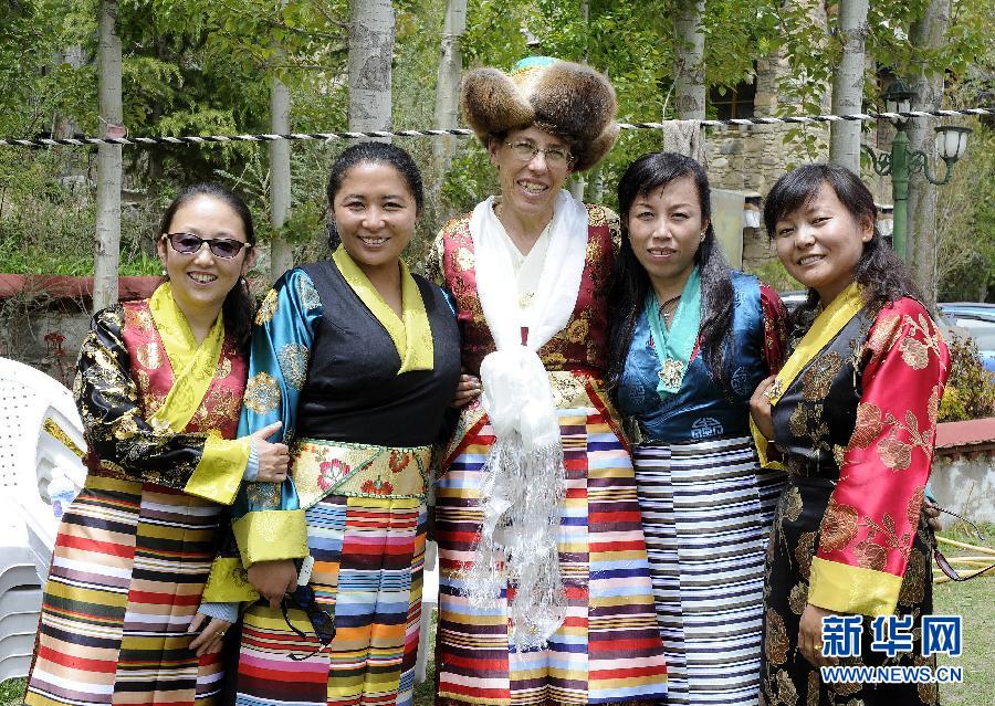 一对美国新人的藏式婚礼