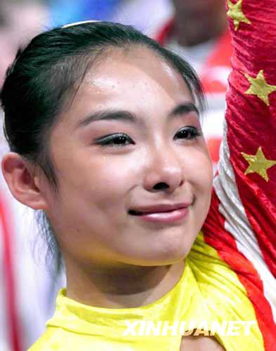 2000年9月25日，中国选手刘璇在悉尼奥运会女子平衡木决赛中获得冠军。这是刘璇得知自己获得冠军后激动地哭了。